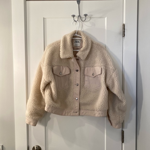 Cropped Shearling Teddy Jacket - Picture 8 of 8